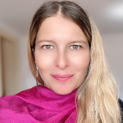 Portrait de Mira Loghin